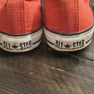 Converse All Star,  Red, Womens 8. Men's 6